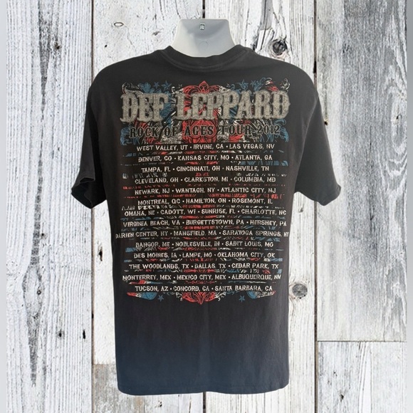 Def Leppard Rock of Ages Tour 2012 Short Sleeve Black Tee Shirt... Size Large - Picture 4 of 10